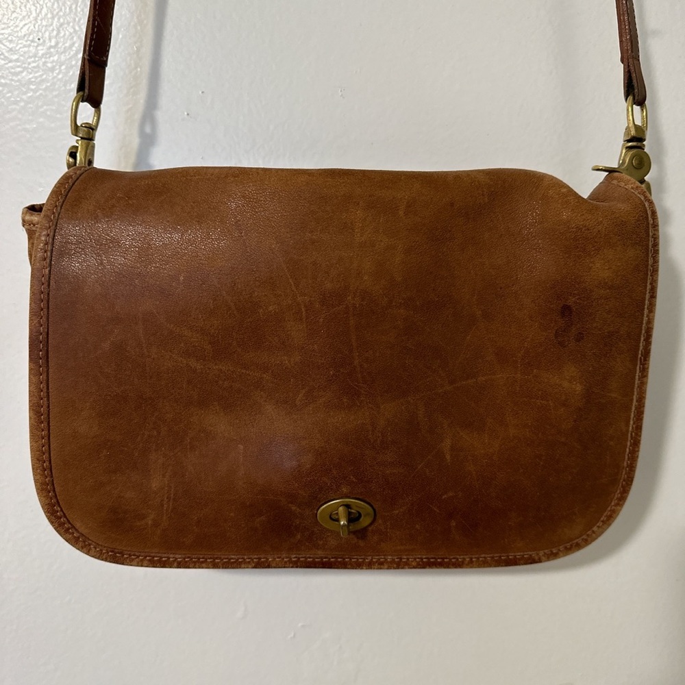 Vintage Coach Penny Pocket crossbody bag